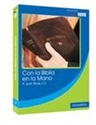 Foto Con la biblia en la mano de
